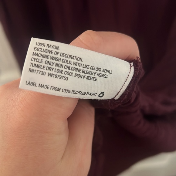 Knox Rose long sleeve maxi dress with tassels and pockets. Size large. - Picture 8 of 9